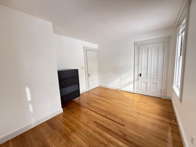 1 bed, 1 bath apartment for rent at 67 Brooks Ave Unit 1, Newtonville — photo 5 of 15