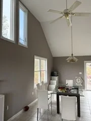 4 bed, 2 bath apartment for rent at 67 Cambridge Rd Unit 1, Woburn — photo 3 of 7