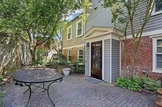 2 bed, 1 bath apartment for rent at 67 Chestnut St Unit B, Charlestown — photo 1 of 12