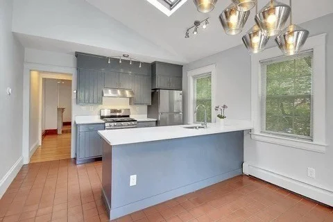 2 bed, 1 bath apartment for rent at 67 Chestnut St Unit B, Charlestown — photo 5 of 12