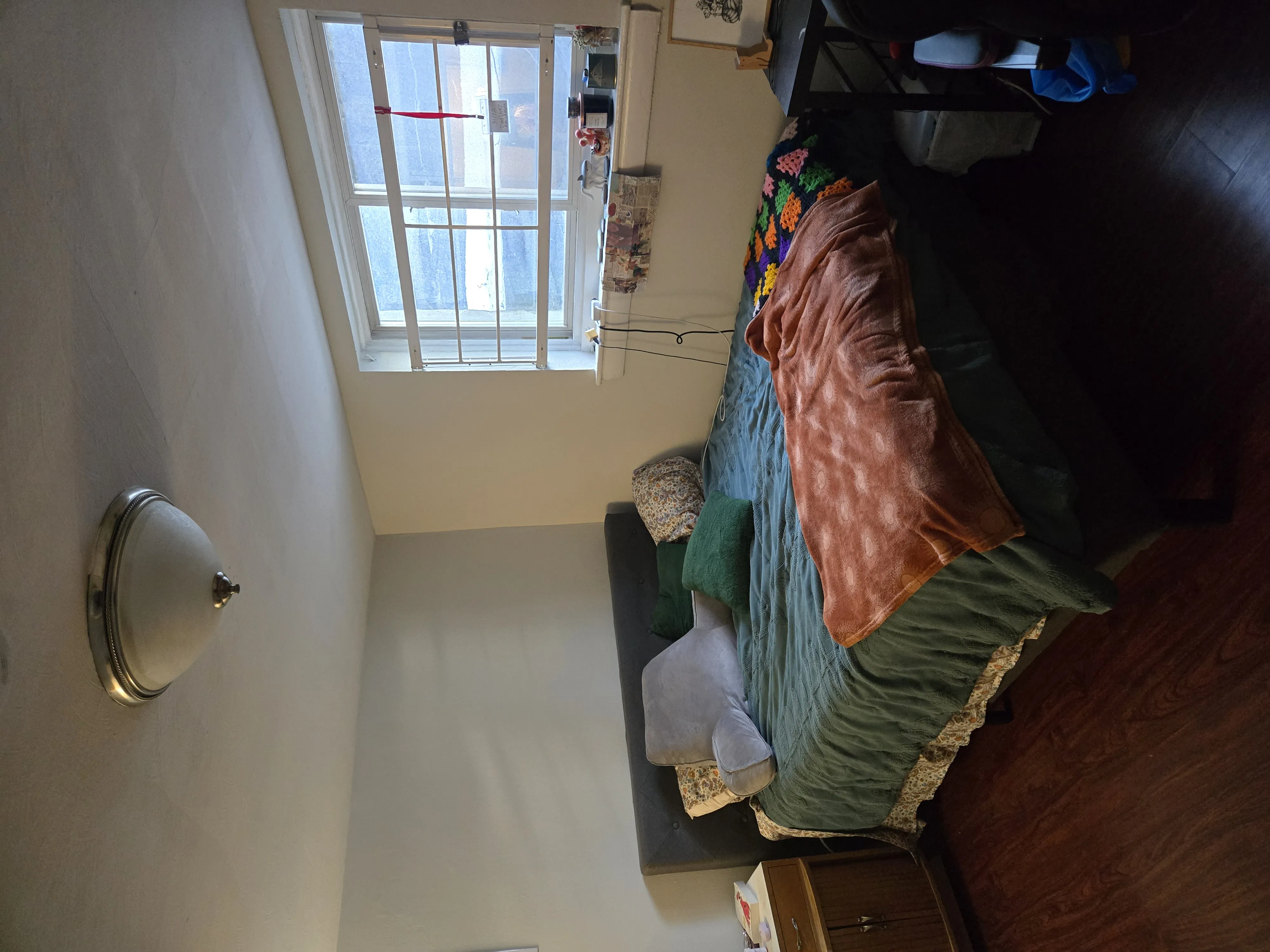 2 bed, 1 bath apartment for rent at 67 Chiswick Rd Unit 2, Brighton — photo 4 of 19