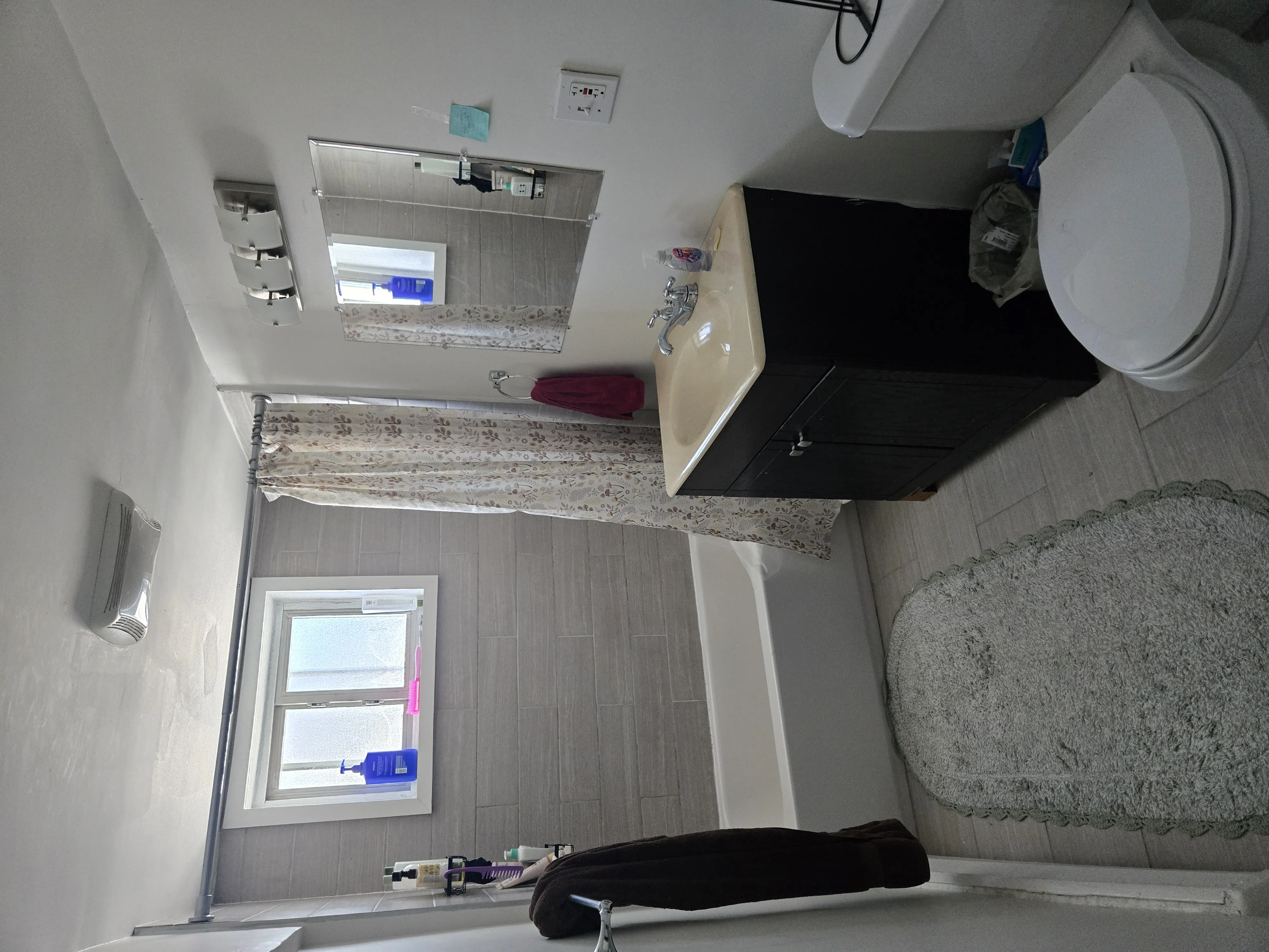 2 bed, 1 bath apartment for rent at 67 Chiswick Rd Unit 2, Brighton — photo 3 of 19