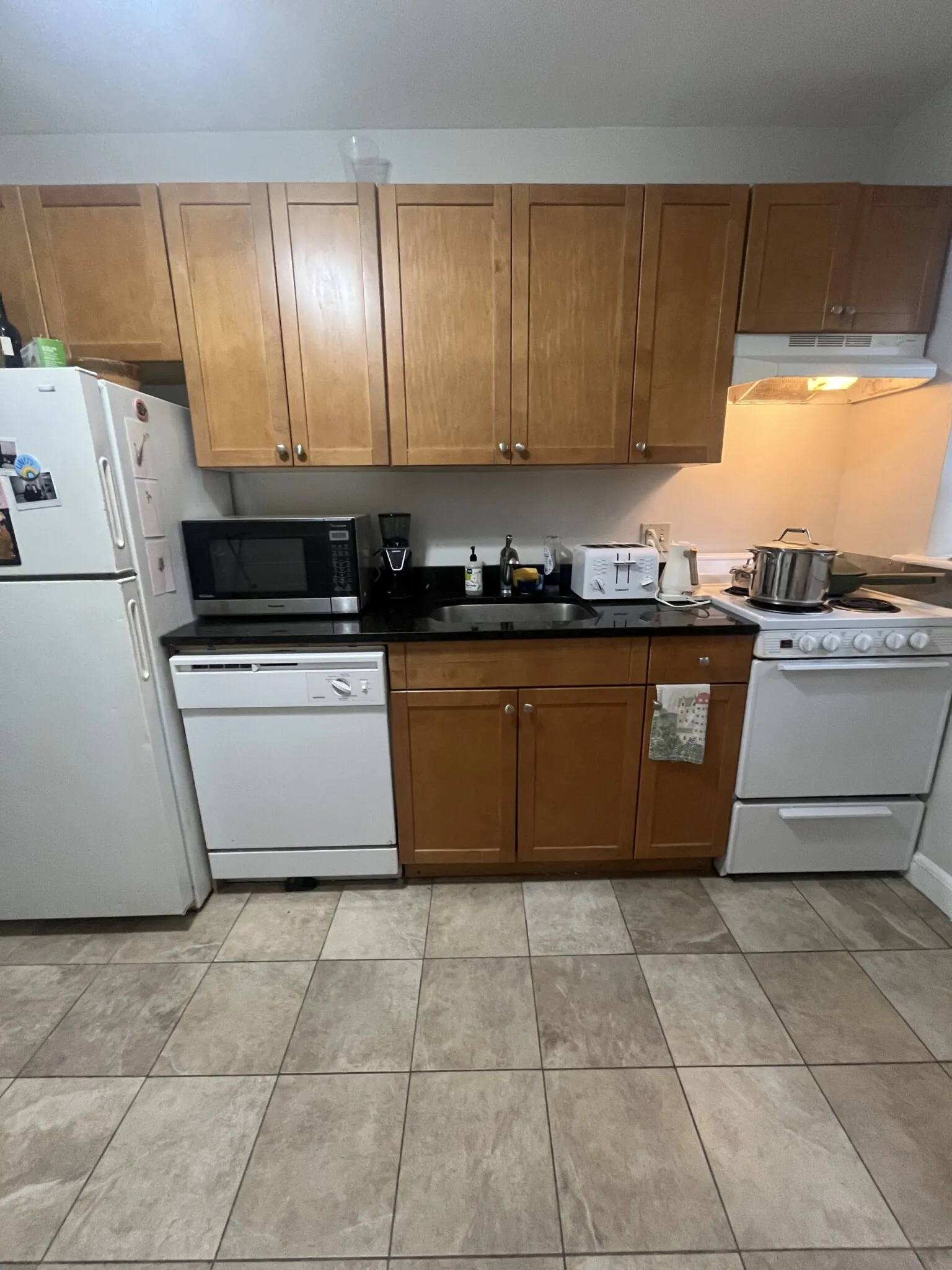 2 bed, 1 bath apartment for rent at 67 Chiswick Rd Unit 4, Brighton — photo 15 of 25