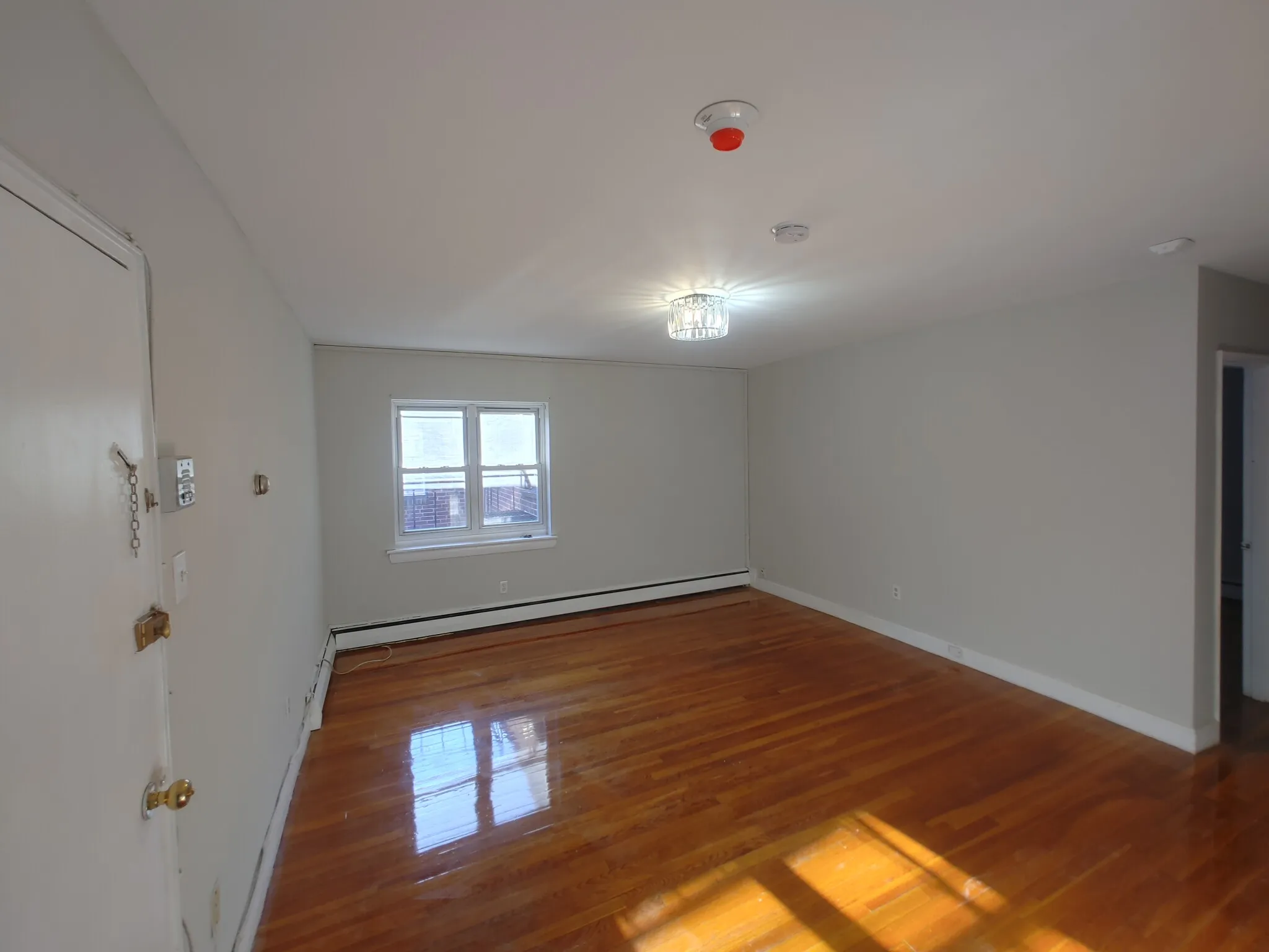 2 bed, 1 bath apartment for rent at 67 Chiswick Rd Unit 8, Brighton — photo 3 of 12