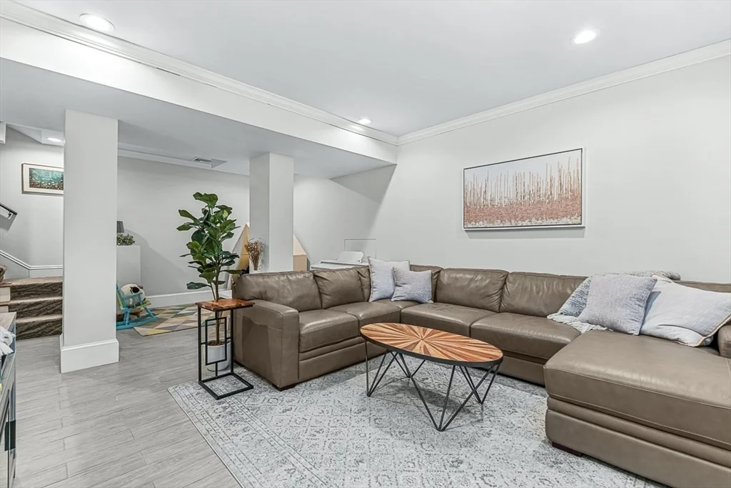 2 bed, 1 bath apartment for rent at 67 Church Unit 67, Winchester — photo 18 of 25