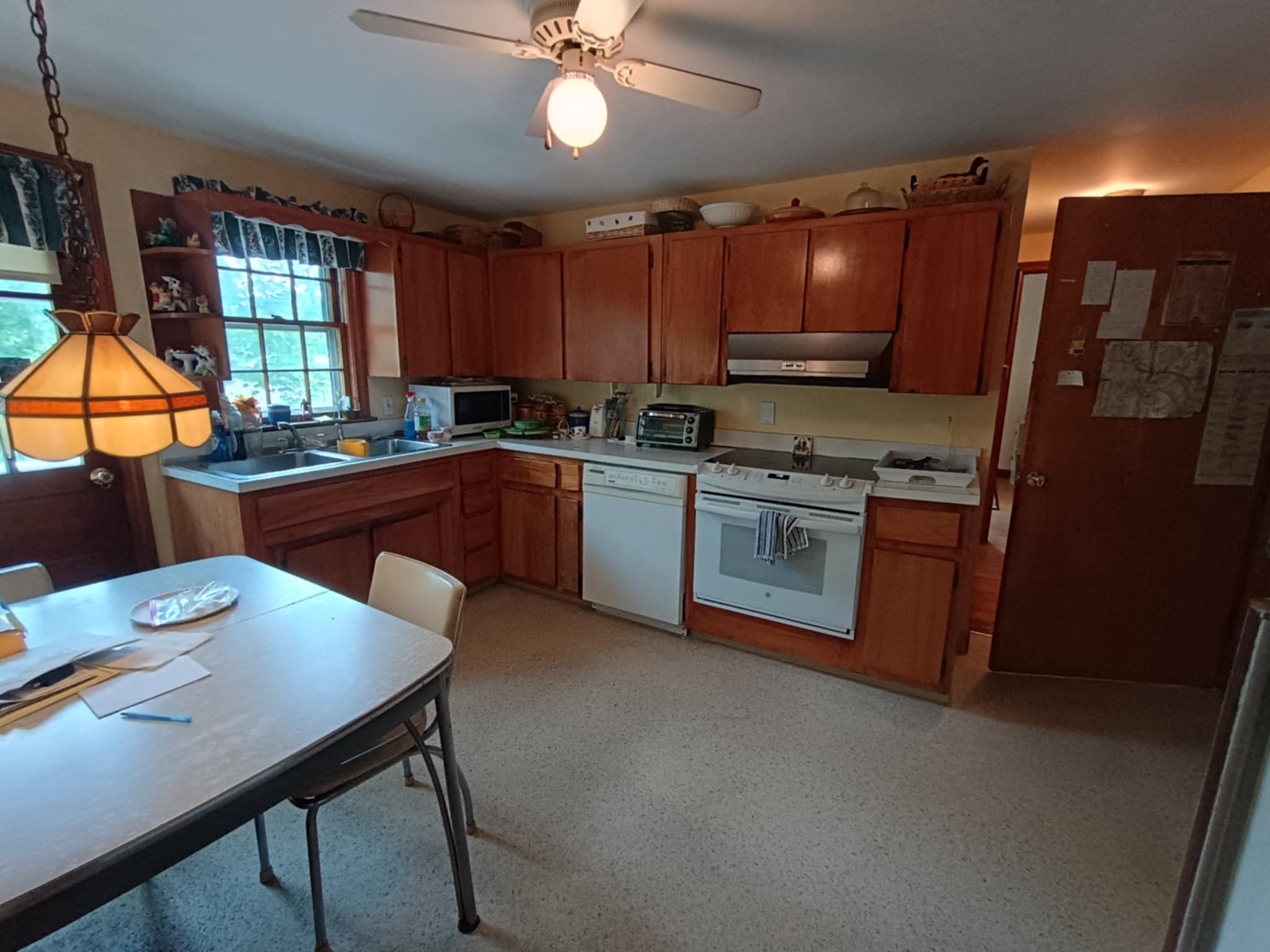 3 bed, 2 bath apartment for rent at 67 Cliffe Ave Unit H, Lexington — photo 6 of 17