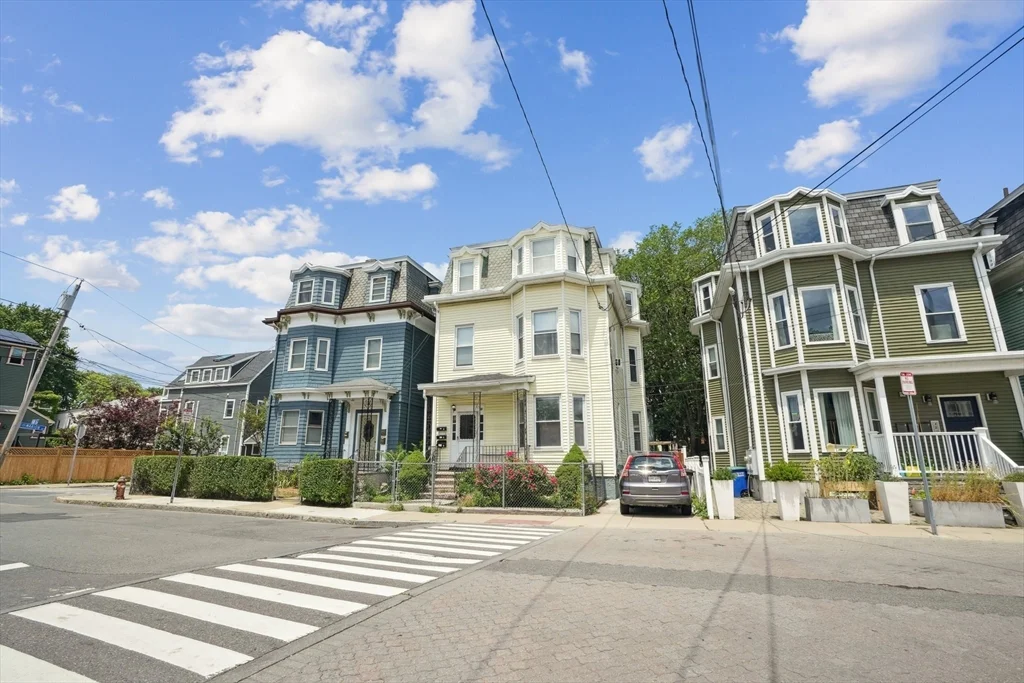 2 bed, 1 bath apartment for rent at 67 Concord Ave Unit 1, Union Square — photo 13 of 18