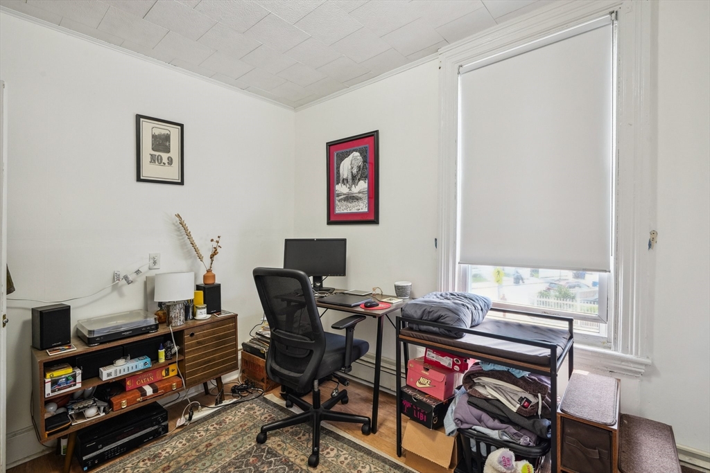 3 bed, 1 bath apartment for rent at 67 Concord Unit 2, Inman Square — photo 8 of 15