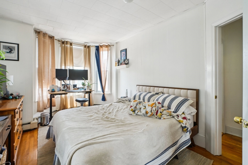3 bed, 1 bath apartment for rent at 67 Concord Unit 2, Inman Square — photo 9 of 15