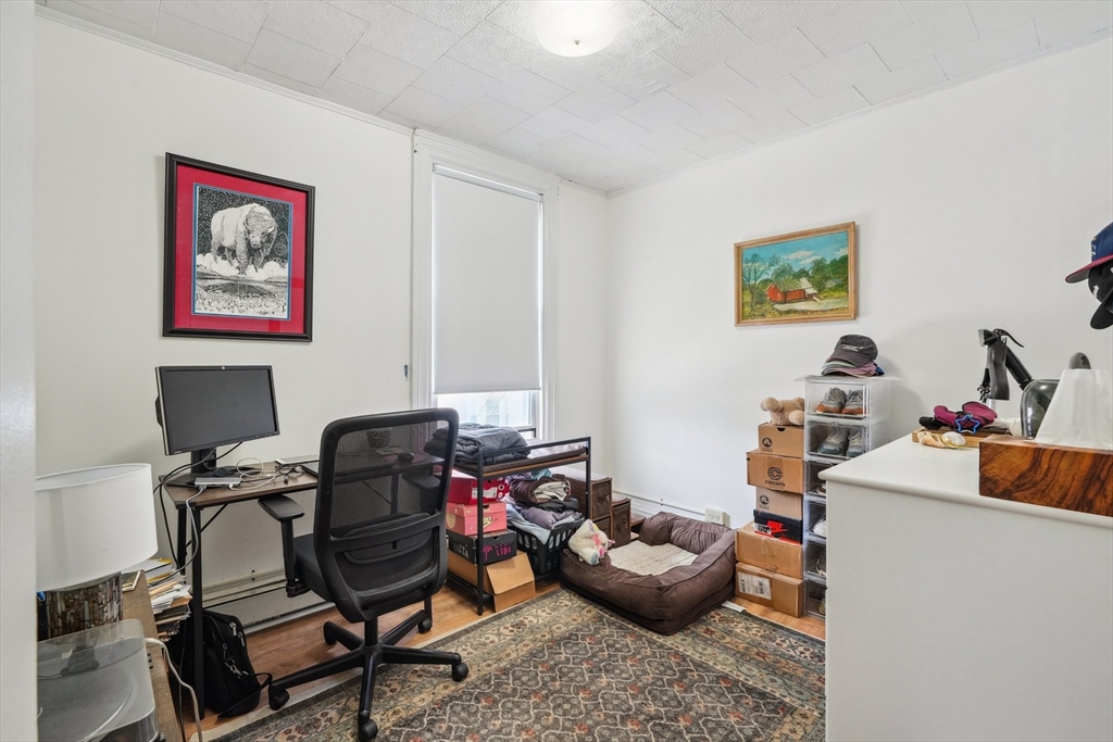 3 bed, 1 bath apartment for rent at 67 Concord Unit 2, Inman Square — photo 7 of 15