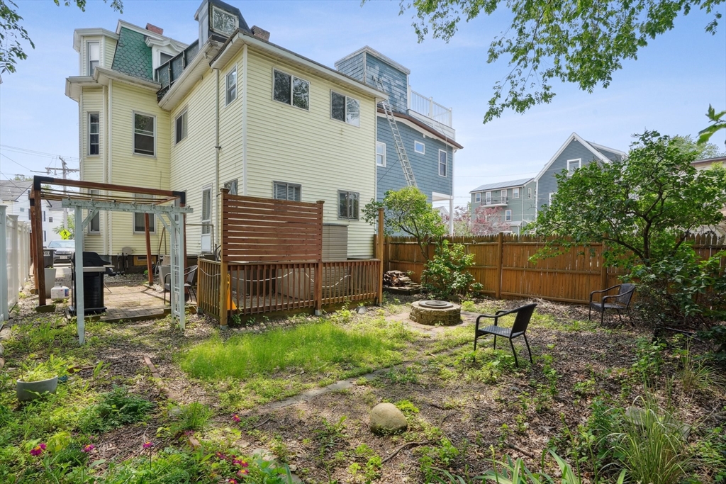 3 bed, 1 bath apartment for rent at 67 Concord Unit 2, Inman Square — photo 14 of 15