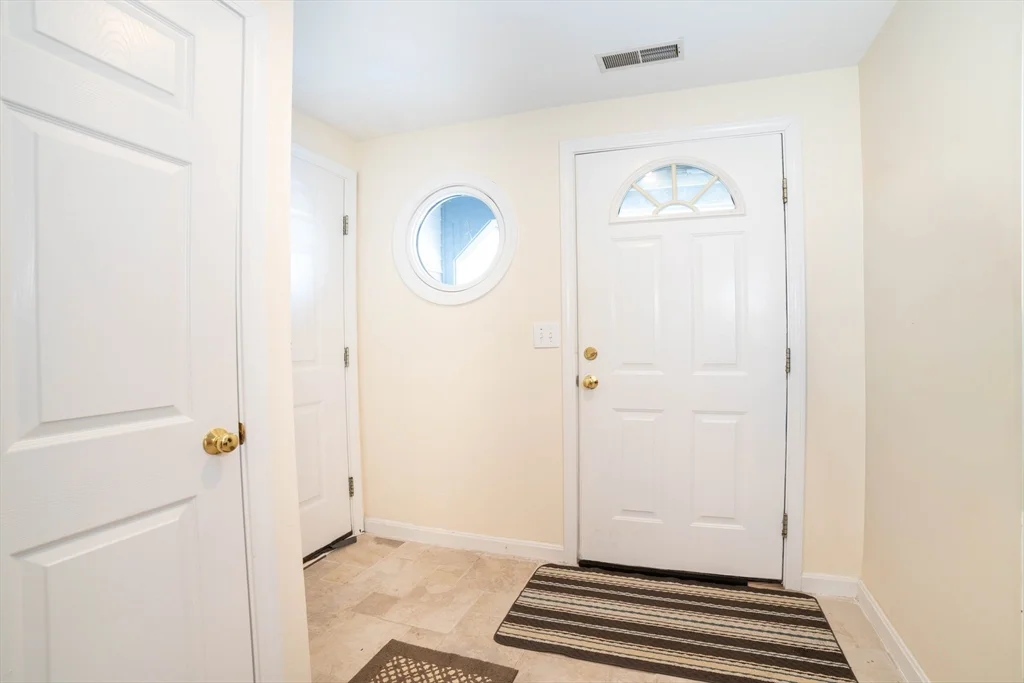 2 bed, 2 bath apartment for rent at 67 Crystal Brook Way Unit A, Marlborough — photo 6 of 23