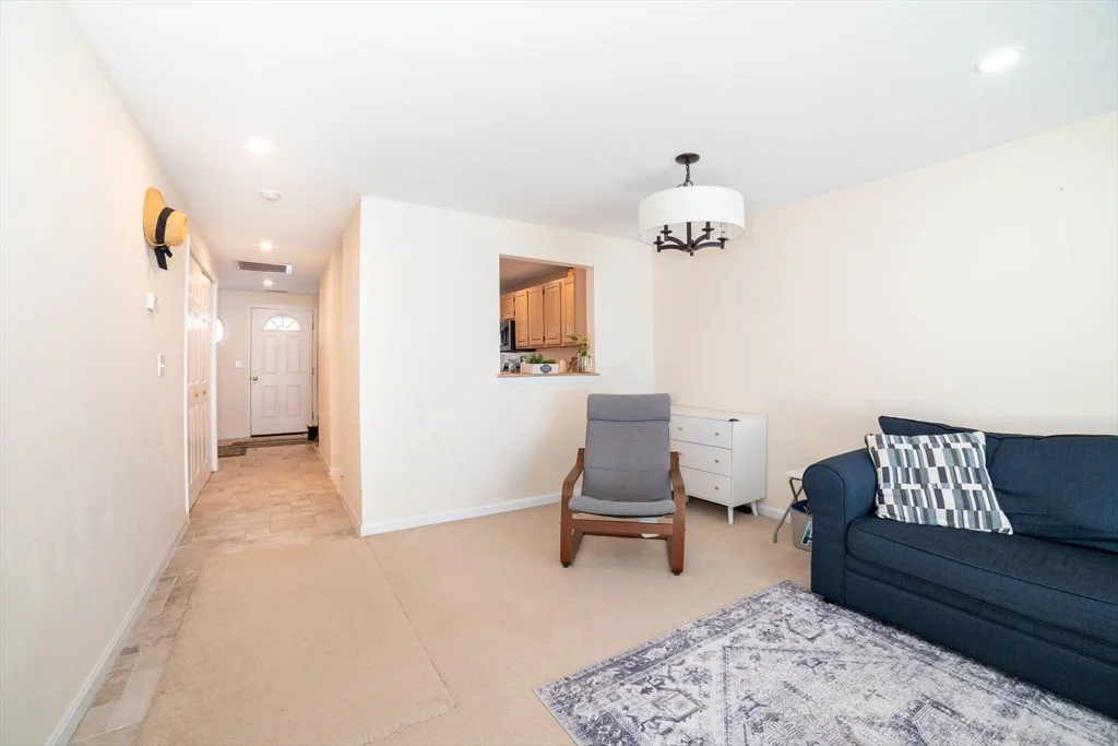 2 bed, 2 bath apartment for rent at 67 Crystal Brook Way Unit A, Marlborough — photo 12 of 23