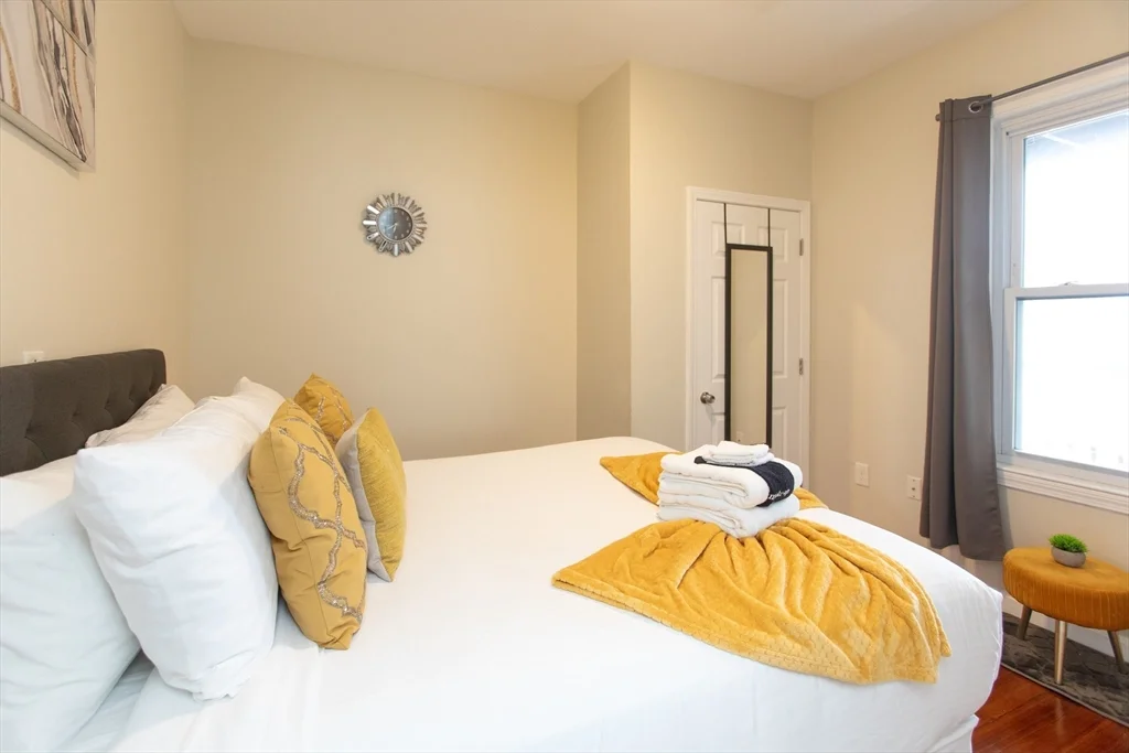 4 bed, 1 bath apartment for rent at 67 Dakota St Unit 3, Dorchester — photo 7 of 10