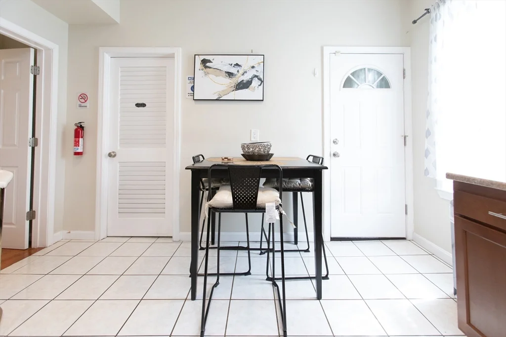 4 bed, 1 bath apartment for rent at 67 Dakota St Unit 3, Dorchester — photo 3 of 10