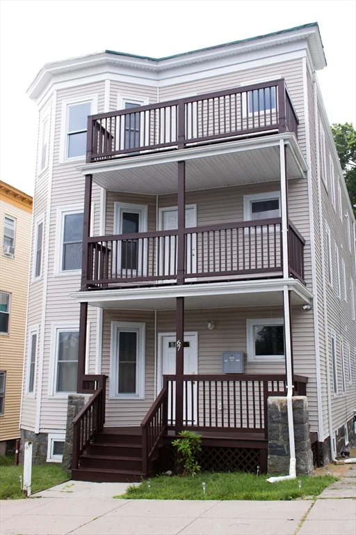 4 bed, 1 bath apartment for rent at 67 Dakota St Unit 3, Dorchester — photo 10 of 10