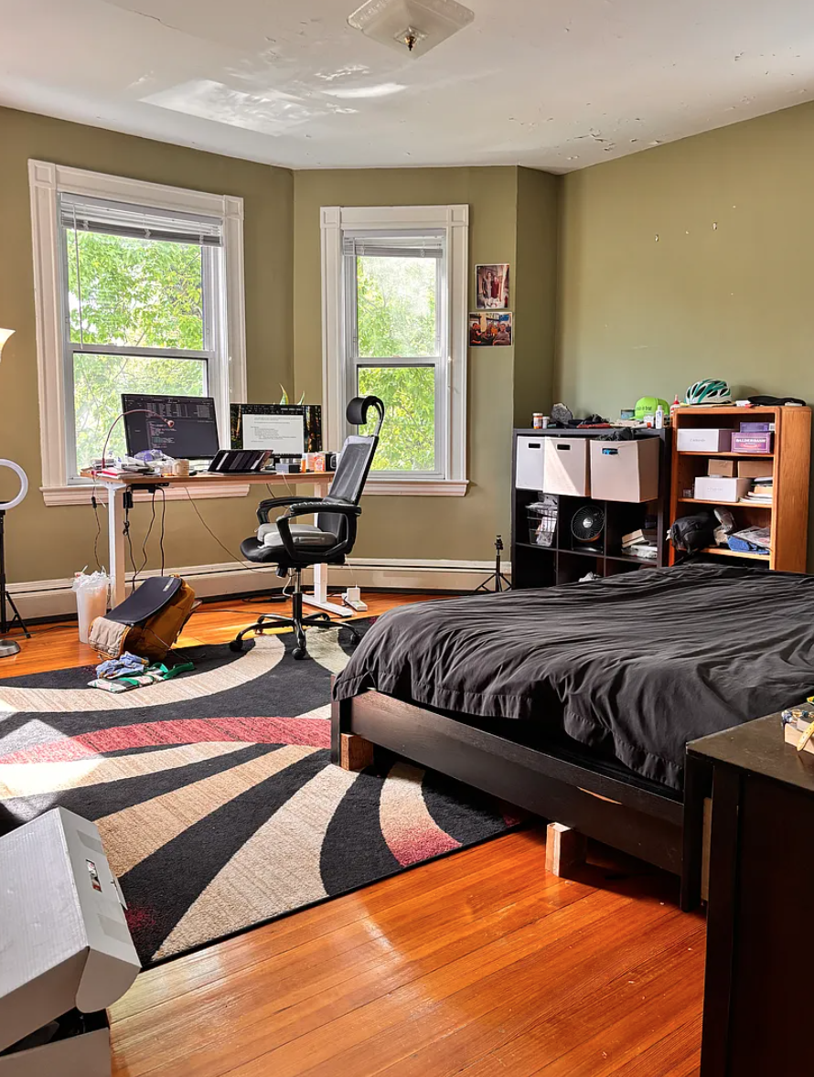 3 bed, 1 bath apartment for rent at 67 Dana St Unit 5, Mid-Cambridge — photo 3 of 9