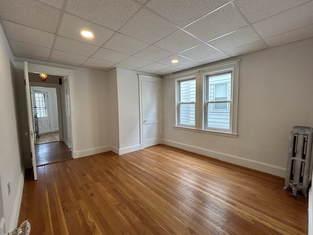 4 bed, 2 bath apartment for rent at 67 Euston Rd Unit 2, Brighton — photo 12 of 17