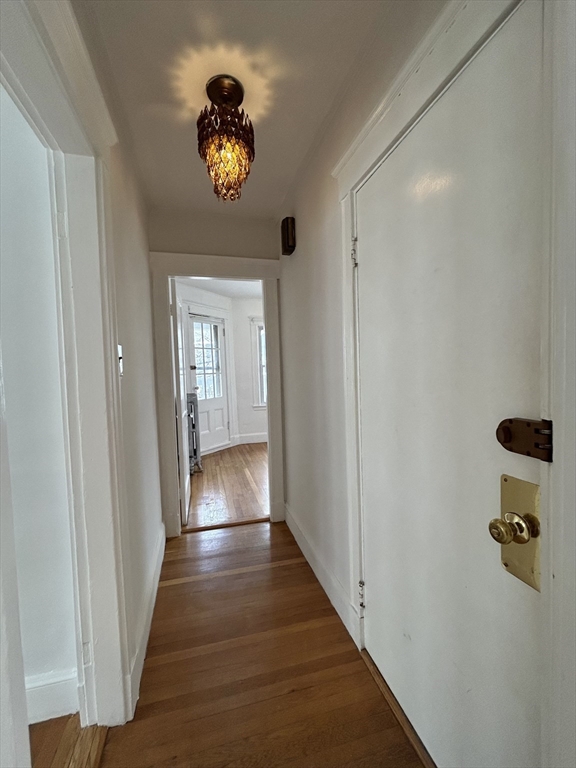4 bed, 2 bath apartment for rent at 67 Euston Rd Unit 2, Brighton — photo 3 of 17