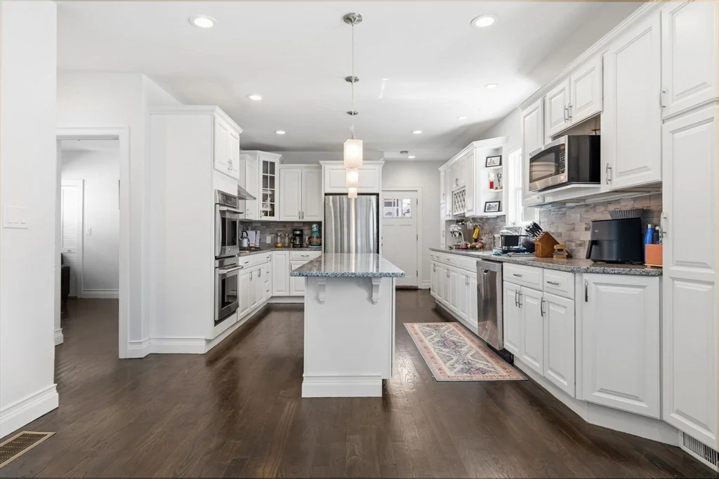2 bed, 1 bath apartment for rent at 67 Everett St Unit 1, East Arlington — photo 16 of 22