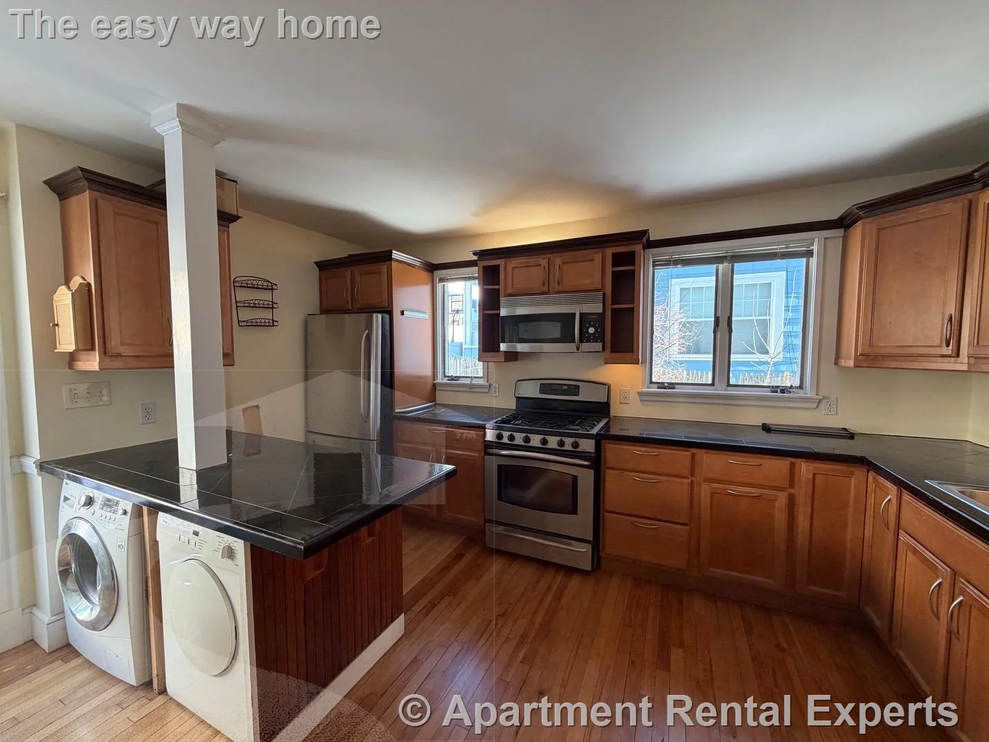 2 bed, 1 bath apartment for rent at 67 Fairfax St, Tufts — photo 3 of 16