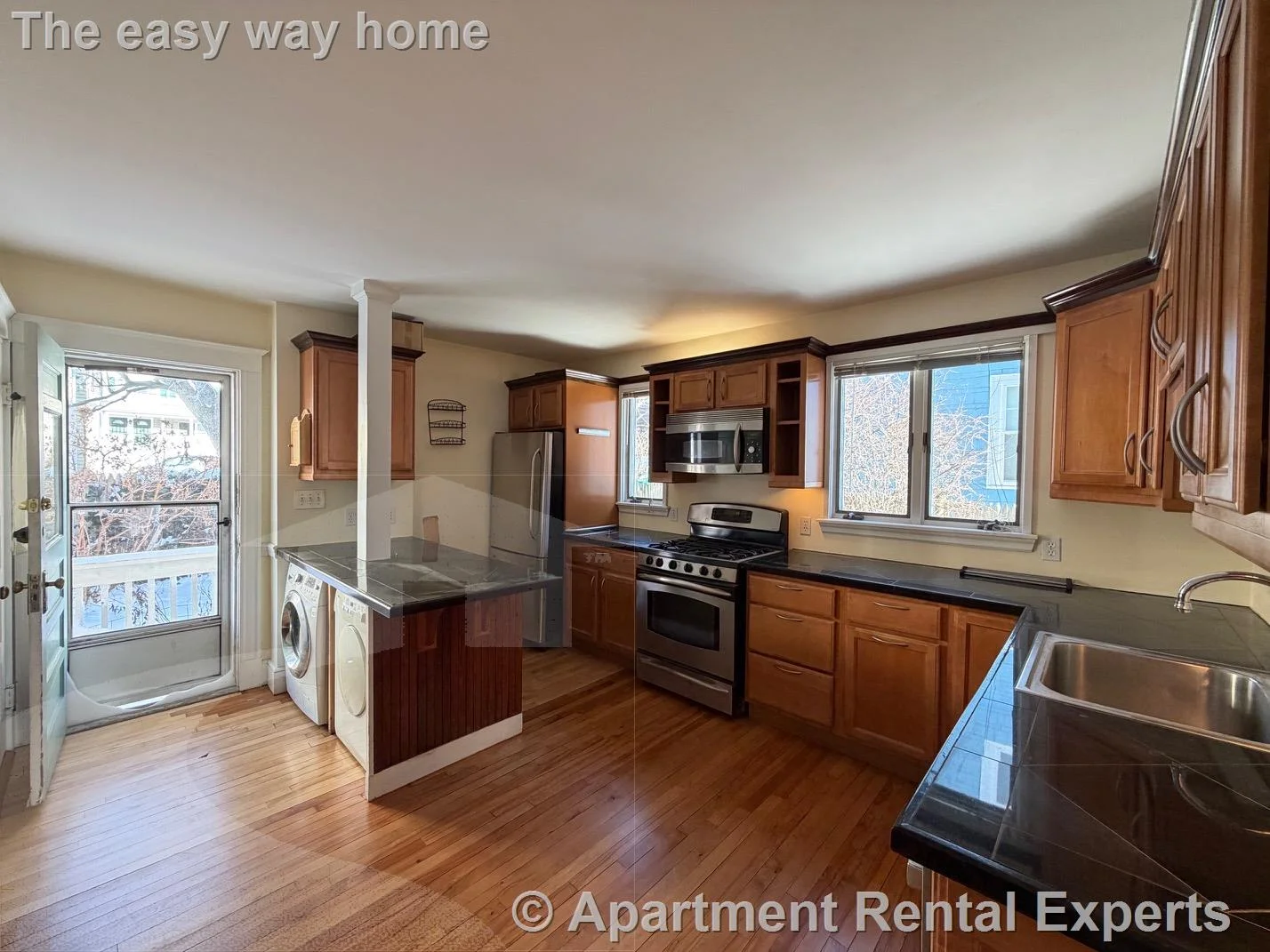 2 bed, 1 bath apartment for rent at 67 Fairfax St, Tufts — photo 4 of 16