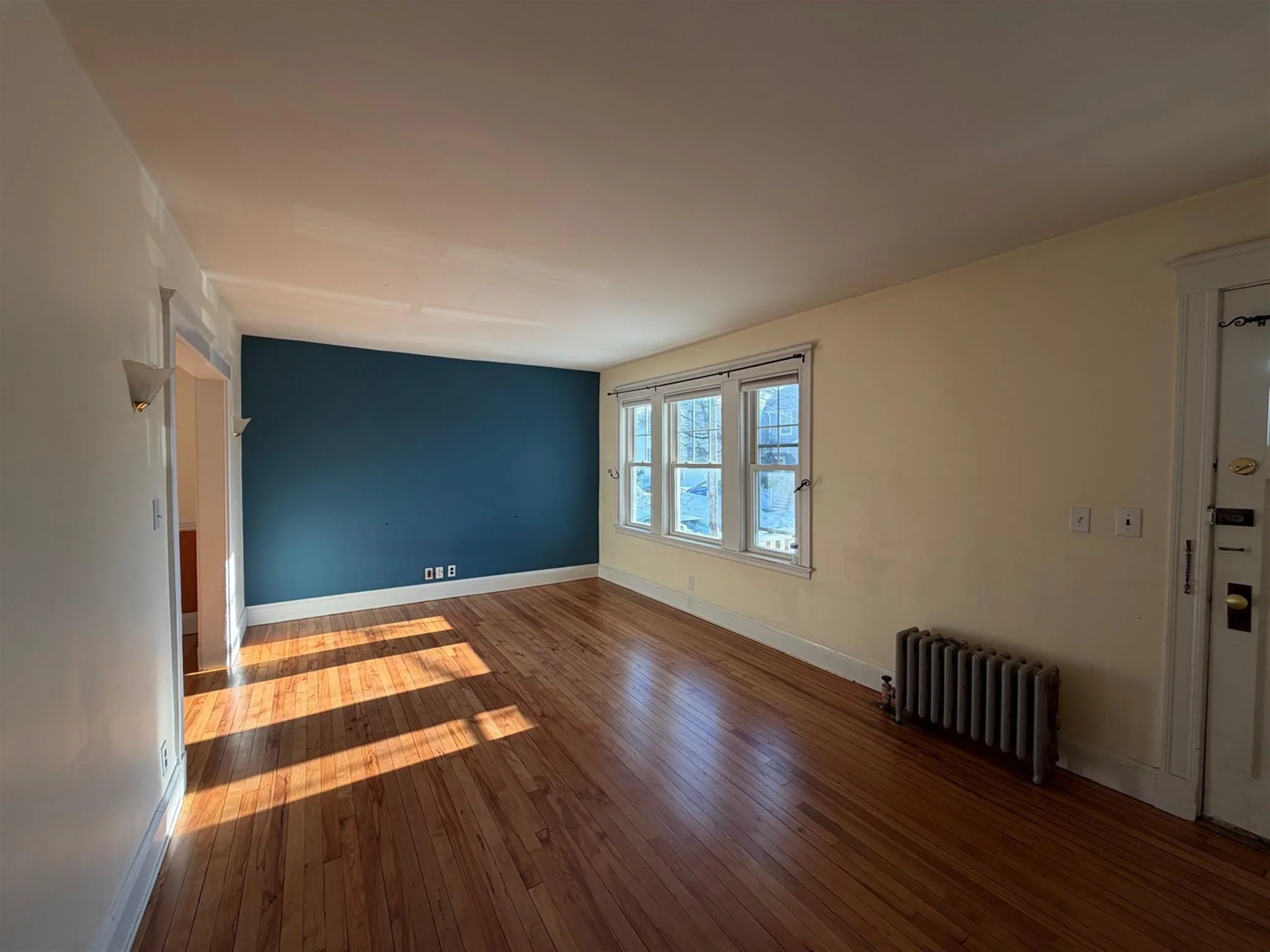 2.5 bed, 1 bath apartment for rent at 67 Fairfax St Unit 1, West Somerville — photo 7 of 16