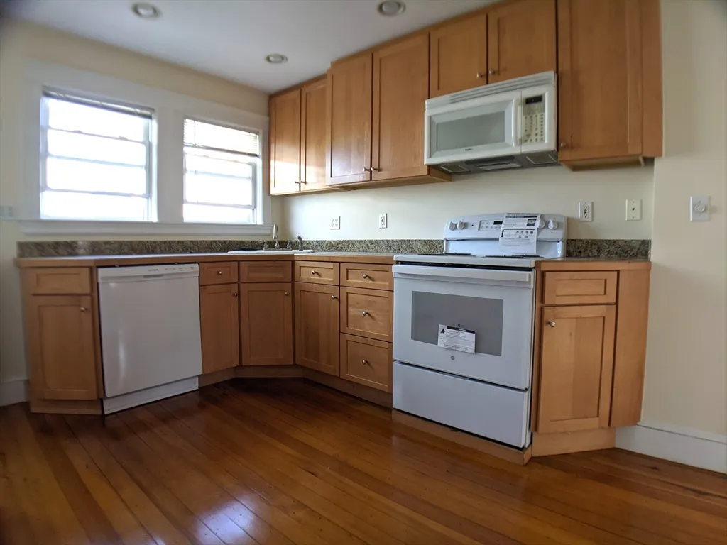 2 bed, 1 bath apartment for rent at 67 First Unit 2, Wellington
