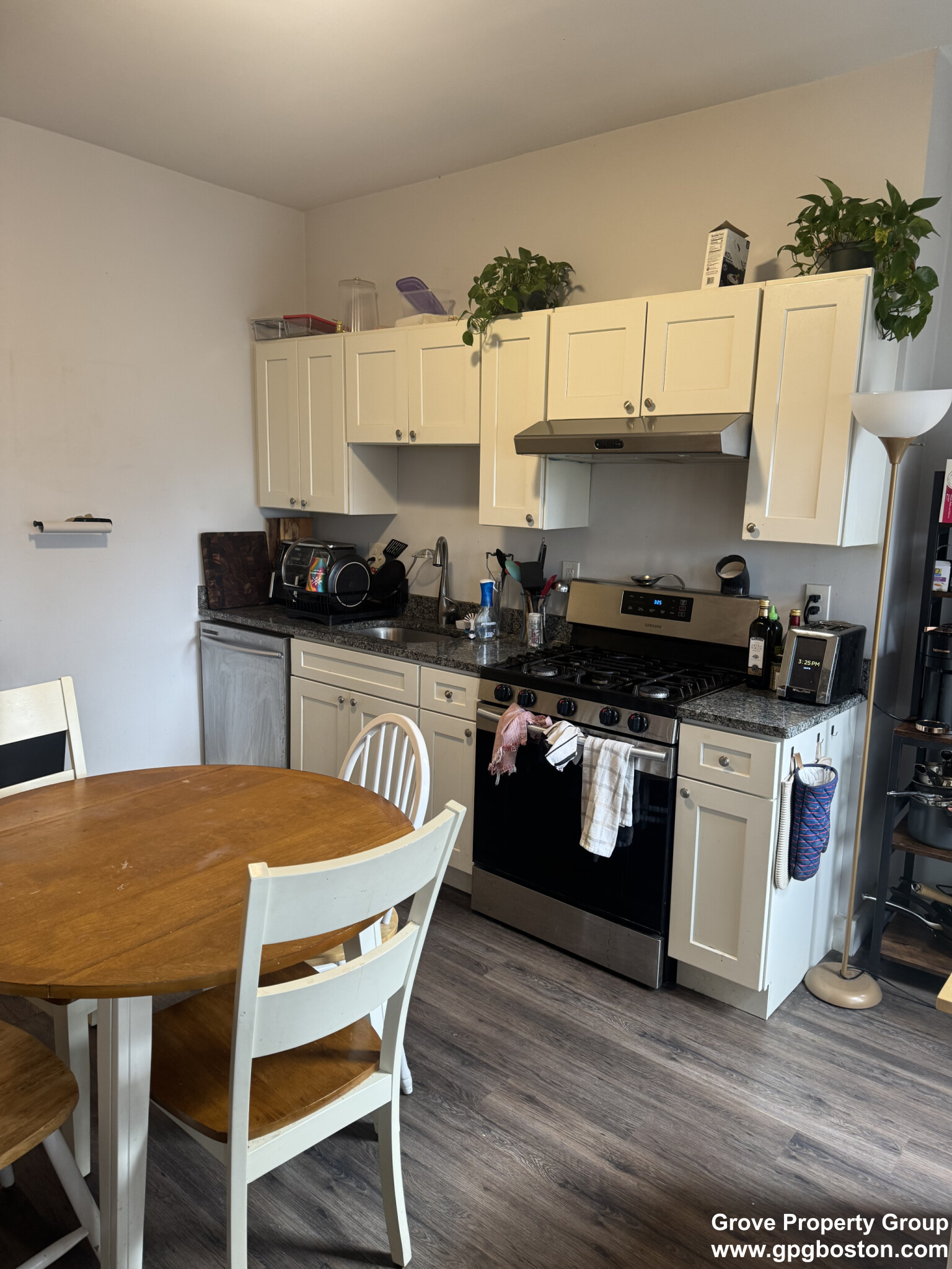 4 bed, 2 bath apartment for rent at 67 G St Unit 3, South Boston — photo 1 of 13