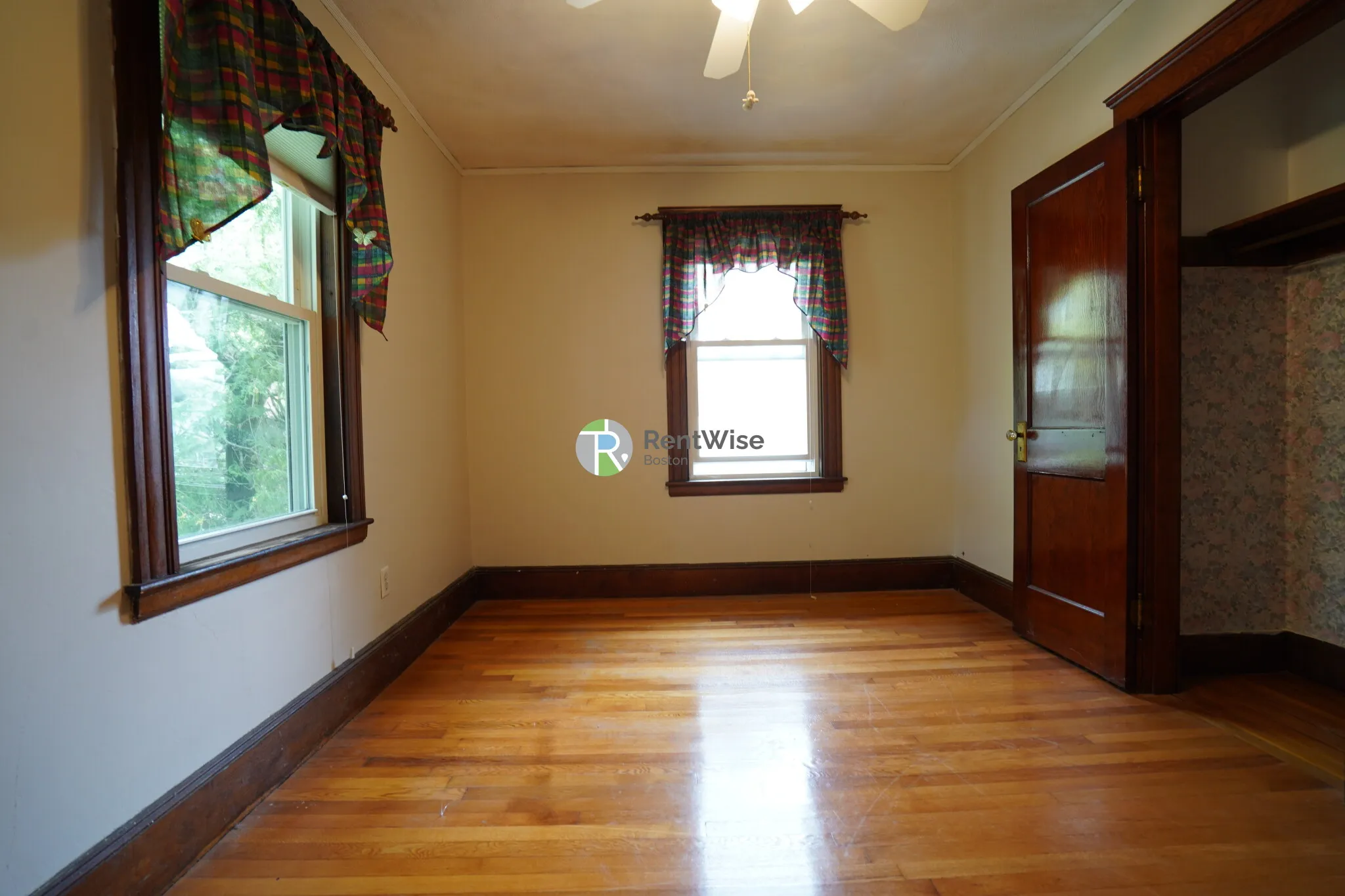 3.5 bed, 1.5 bath apartment for rent at 67 Goodenough St Unit 1, Brighton — photo 27 of 35
