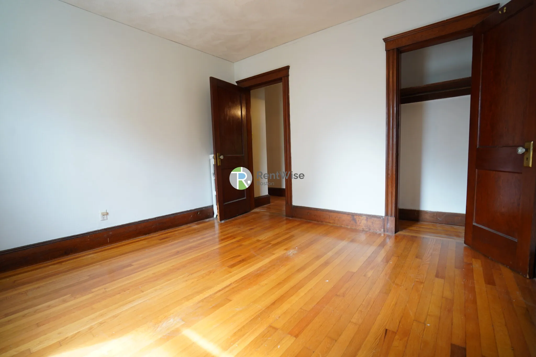 3.5 bed, 1.5 bath apartment for rent at 67 Goodenough St Unit 1, Brighton — photo 22 of 35
