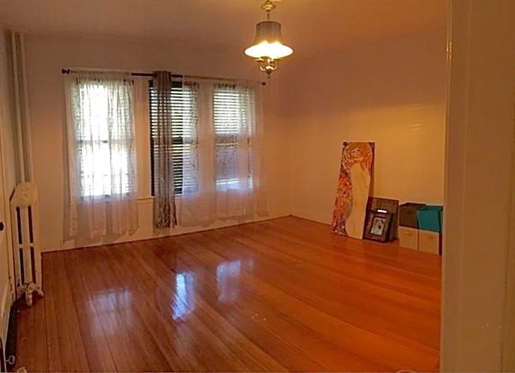 2 bed, 1 bath apartment for rent at 67 Greenleaf Ave Unit 1, Tufts University — photo 2 of 8