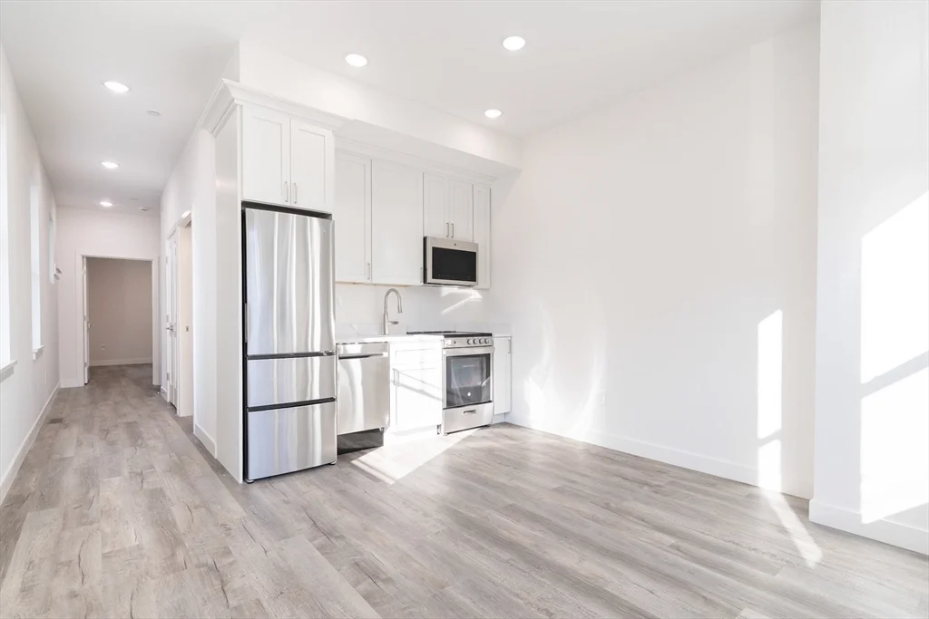 1 bed, 1 bath apartment for rent at 67 Harvest Unit 1, Dorchester — photo 2 of 11
