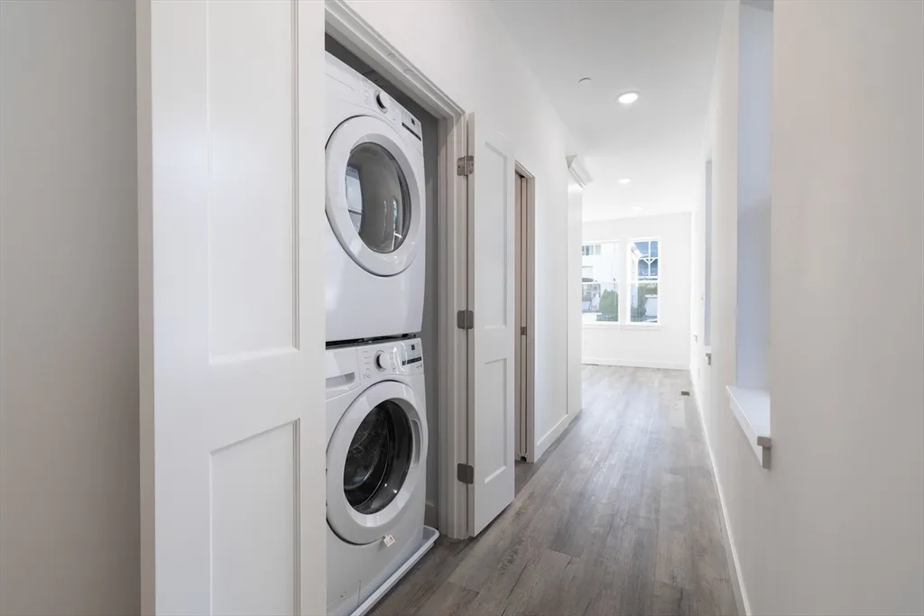 2 bed, 1 bath apartment for rent at 67 Harvest Unit 6, Dorchester — photo 10 of 13