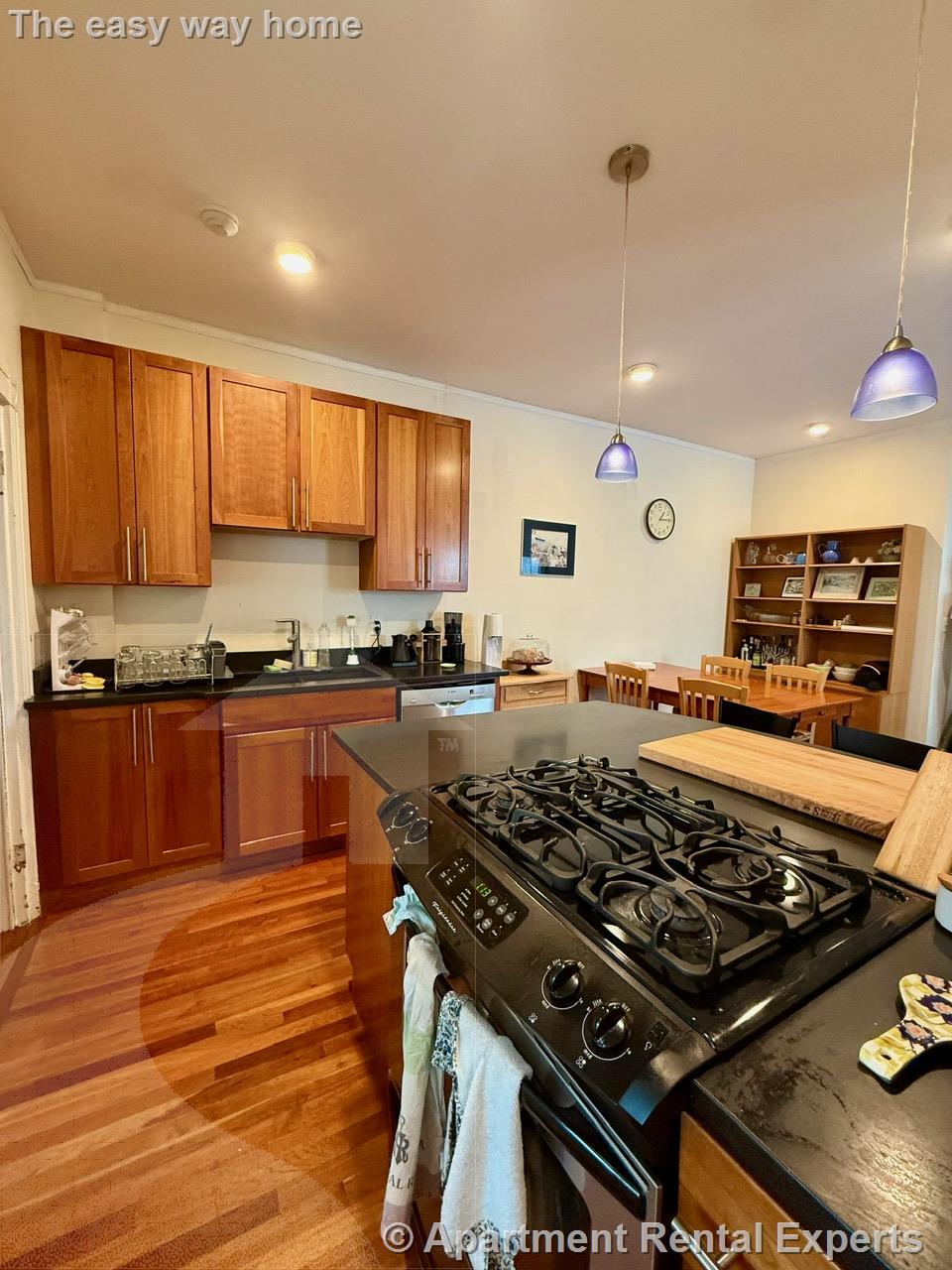2 bed, 1 bath apartment for rent at 67 Highland Ave Unit 5, Mid Cambridge — photo 4 of 17