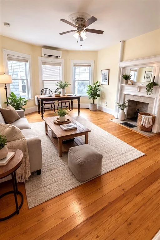 3 bed, 1 bath apartment for rent at 67 Hillside St , Unit 1, Mission Hill — photo 3 of 9