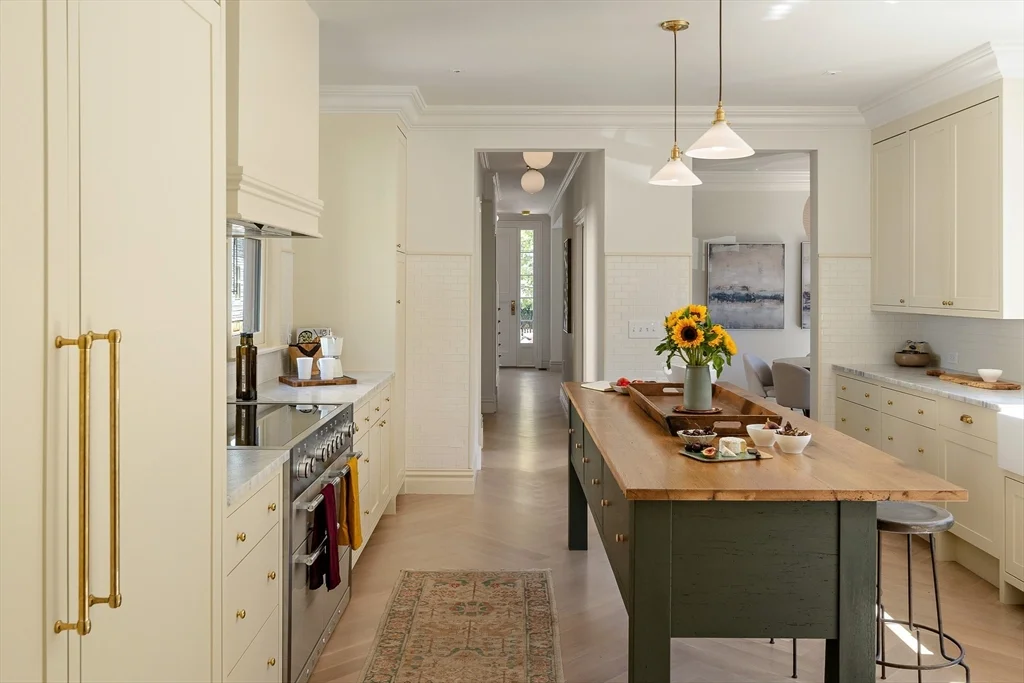 6 bed, 4+ bath apartment for rent at 67 Inman St, Mid Cambridge — photo 5 of 27