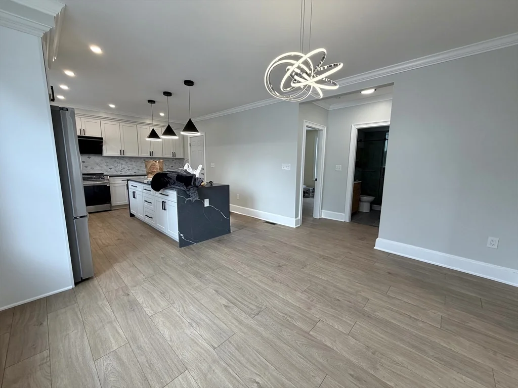 2 bed, 1 bath apartment for rent at 67 Jewett St Unit 1, Newton — photo 11 of 27
