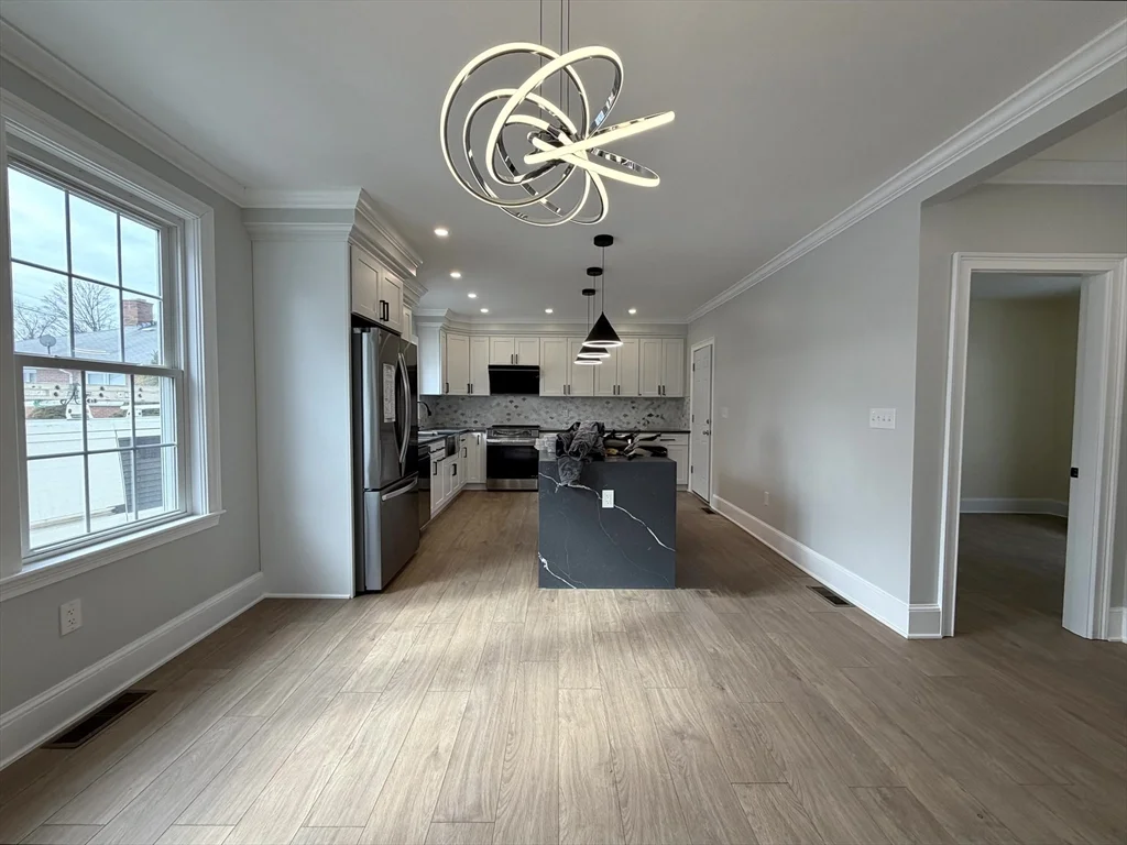 2 bed, 1 bath apartment for rent at 67 Jewett St Unit 1, Newton — photo 8 of 27