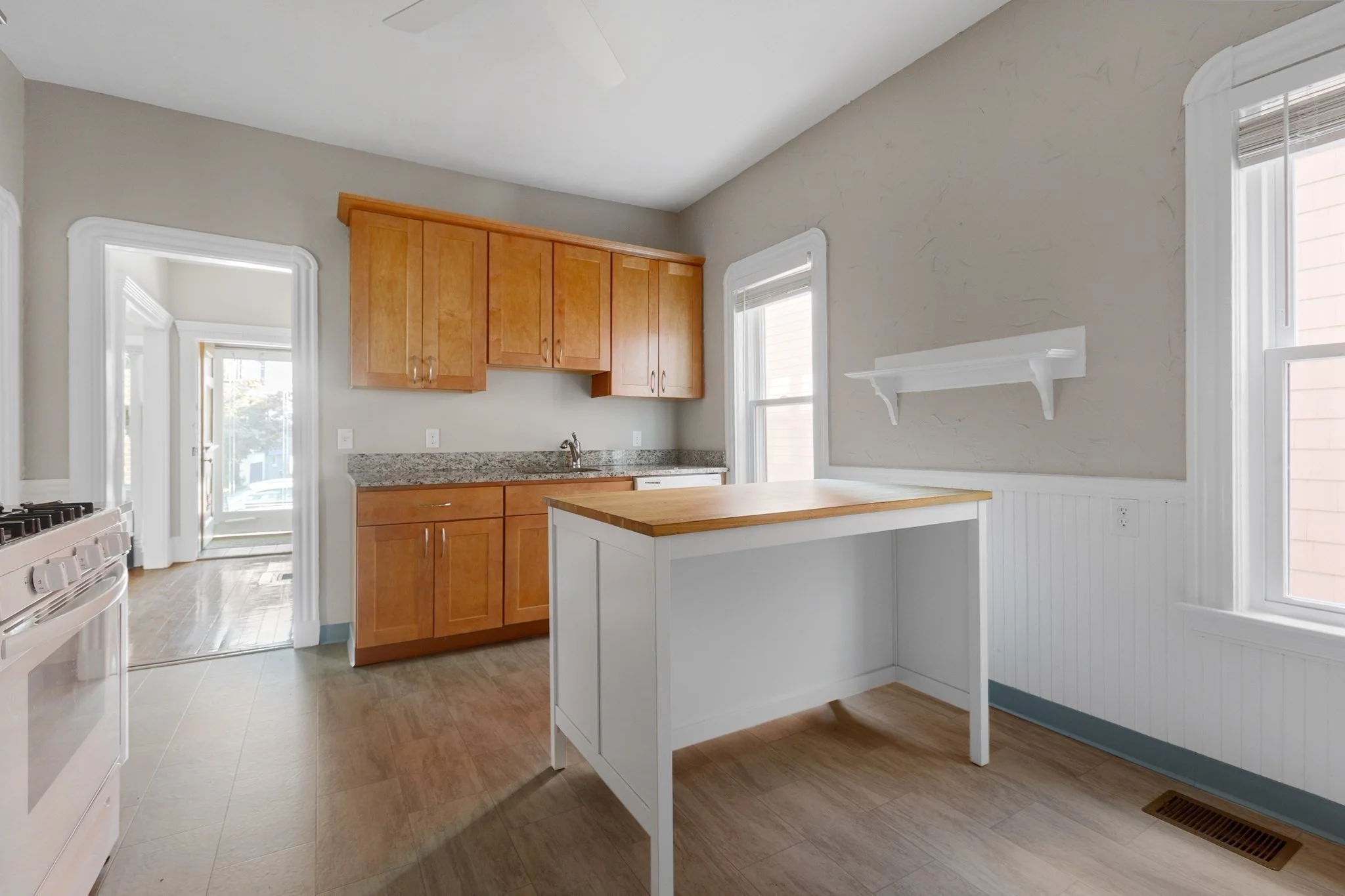 2 bed, 1 bath apartment for rent at 67 Lexington Ave Unit 1, Davis Square — photo 5 of 13