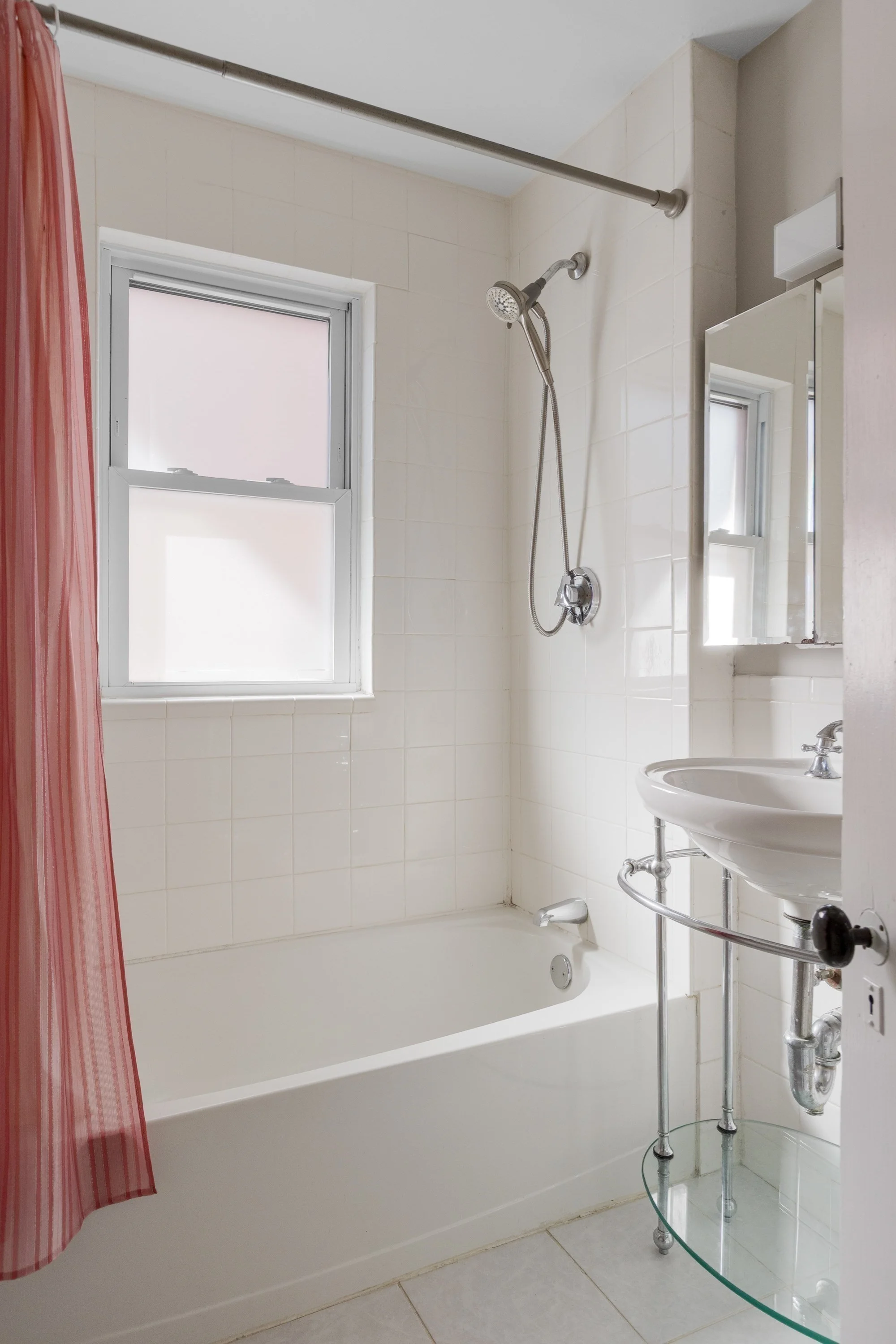 2 bed, 1 bath apartment for rent at 67 Lexington Ave Unit 1, Davis Square — photo 11 of 13