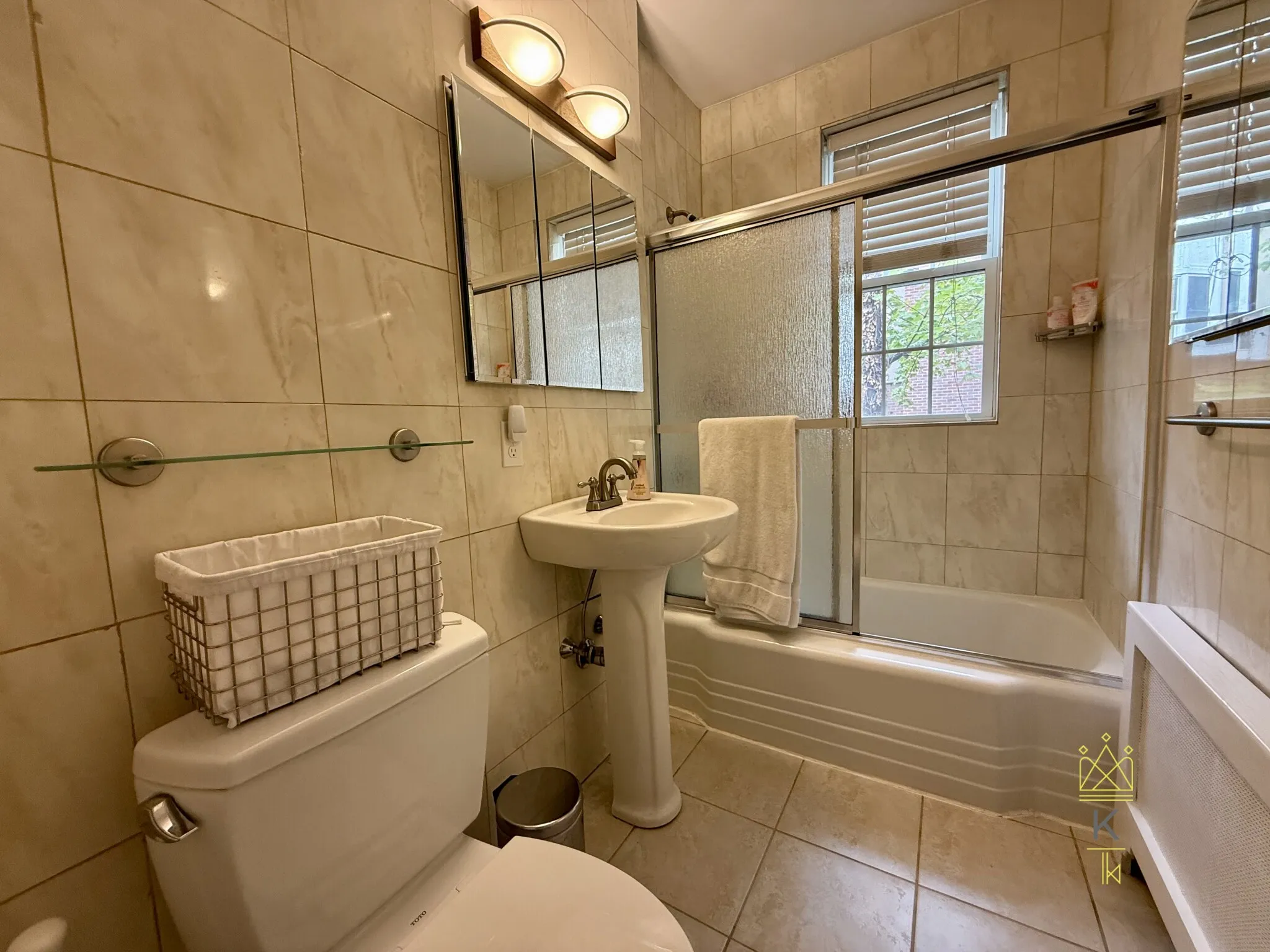 1.5 bed, 1 bath apartment for rent at 67 Marion St Unit 3, Coolidge Corner — photo 8 of 11