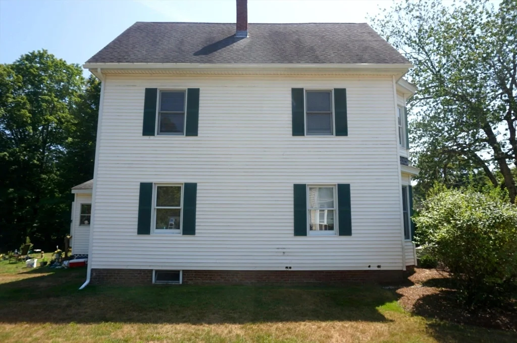 2 bed, 1 bath apartment for rent at 67 Mill St Unit B, Pepperell — photo 4 of 28