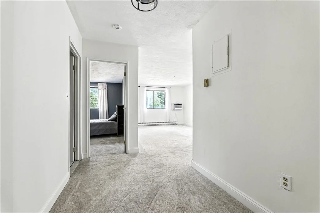 1 bed, 1 bath apartment for rent at 67 Milliken Unit 13, Franklin — photo 5 of 10