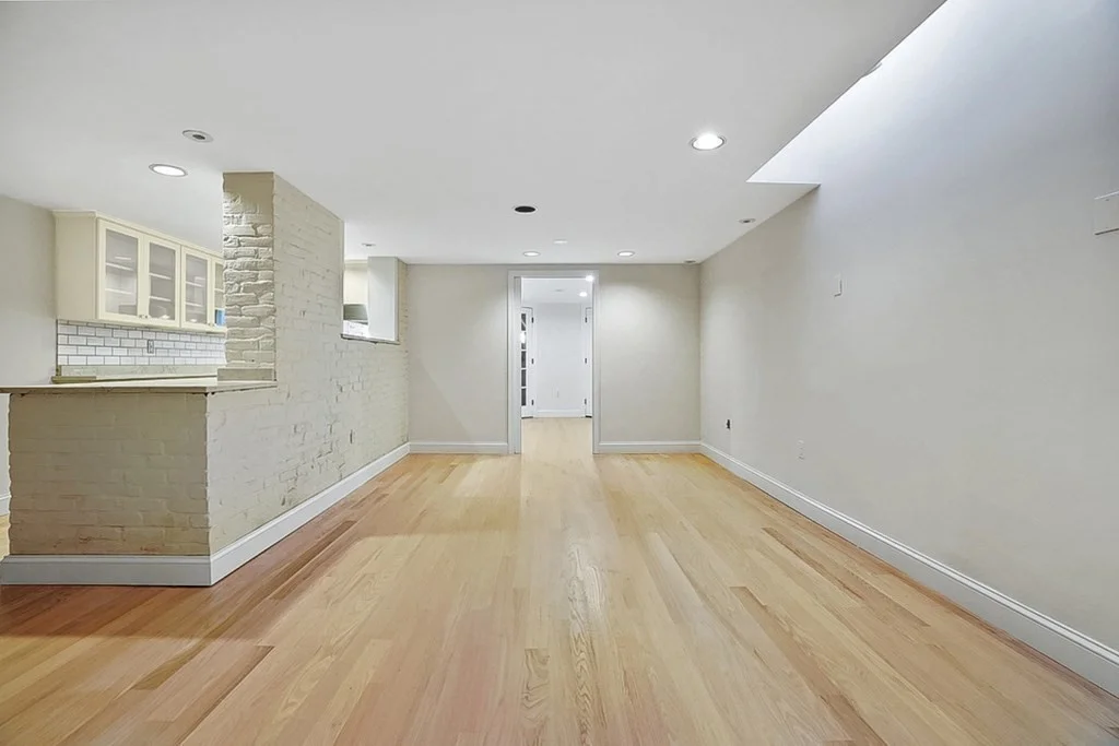 3 bed, 2 bath apartment for rent at 67 Montgomery St Unit 67, South End — photo 7 of 22