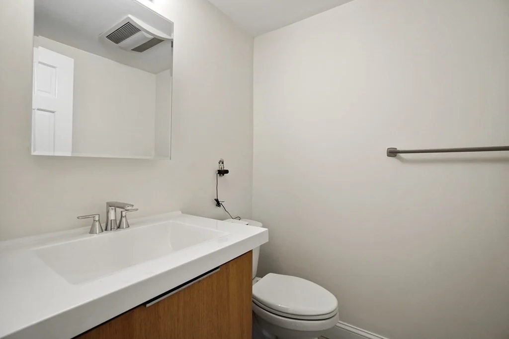 3 bed, 2 bath apartment for rent at 67 Montgomery St Unit 67, South End — photo 17 of 22
