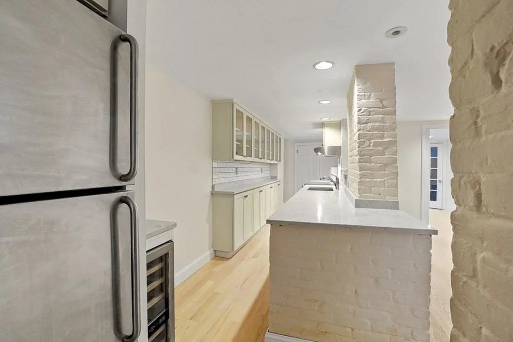 3 bed, 2 bath apartment for rent at 67 Montgomery St Unit 67, South End — photo 5 of 22
