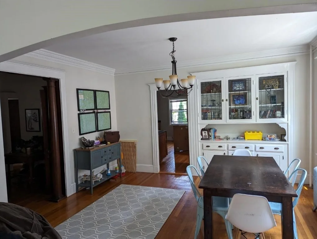 3 bed, 1 bath apartment for rent at 67 Moraine Unit 1, Jamaica Plain — photo 3 of 4