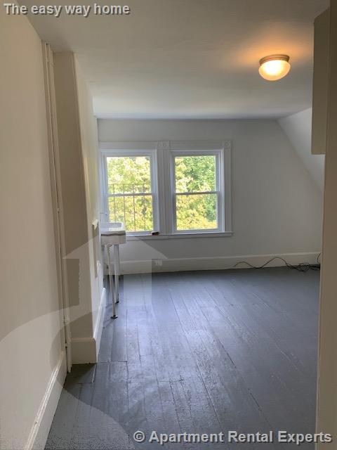 4 bed, 2 bath apartment for rent at 67 Mt Vernon St, Porter Square — photo 18 of 24