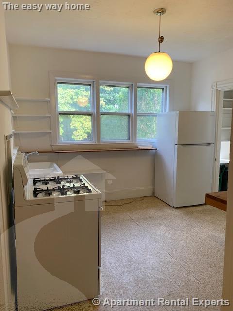 4 bed, 2 bath apartment for rent at 67 Mt Vernon St, Porter Square — photo 21 of 24